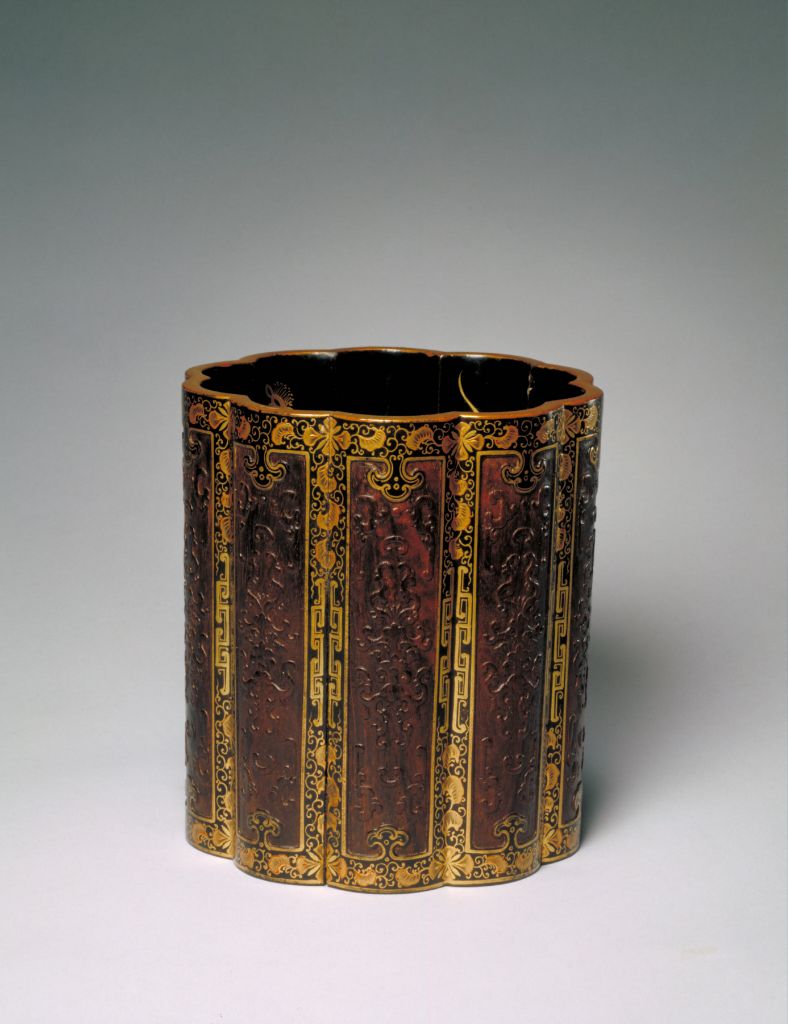 图片[1]-Coconut gold lacquer sunflower flower pen holder-China Archive